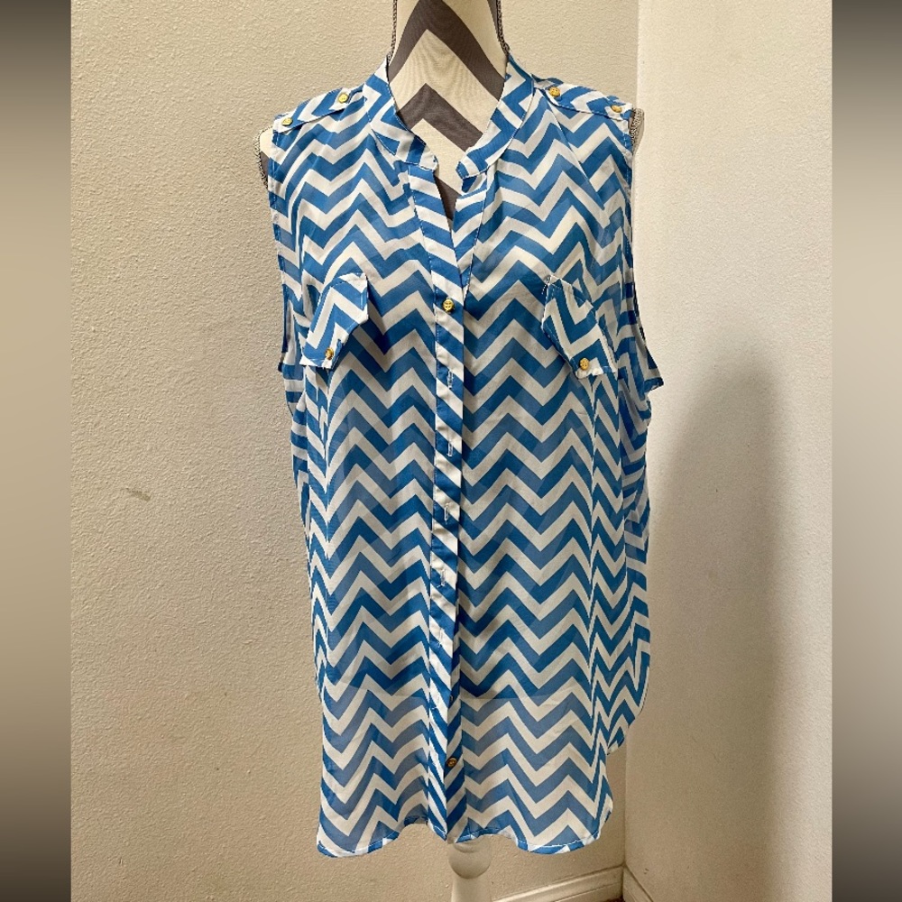 Zenobia Striped Blouse - Women’s Zenobia, sleeves blouse. Size 3X